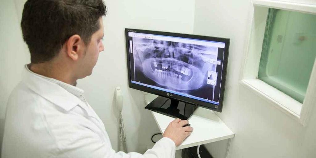 Do Cheap Dental Implants Exist?